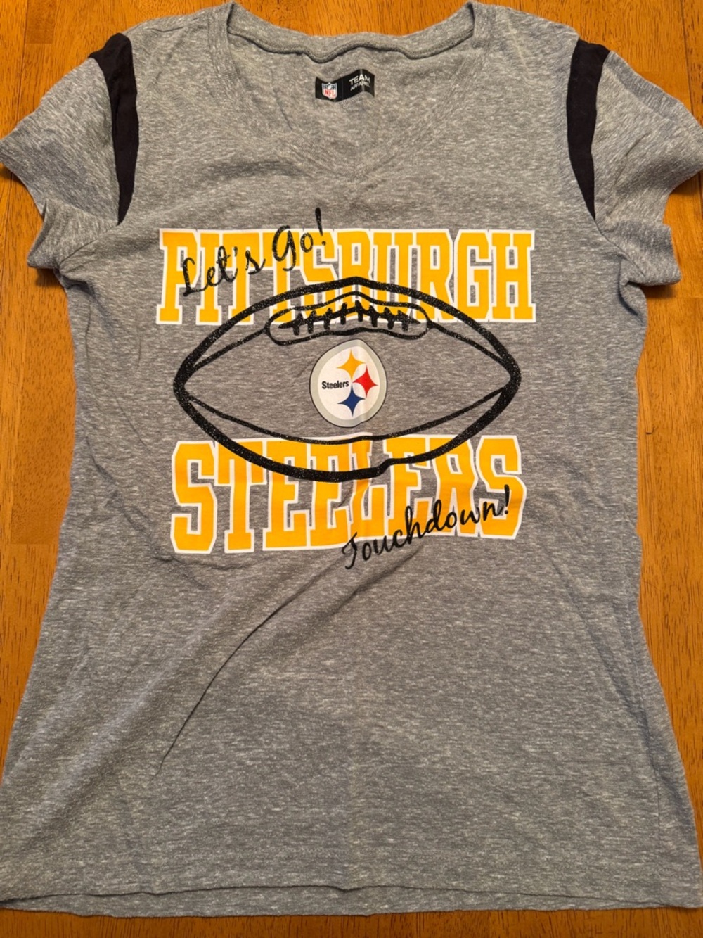 Girls Size 12/14 Pittsburgh Steelers Short Sleeve Shirt